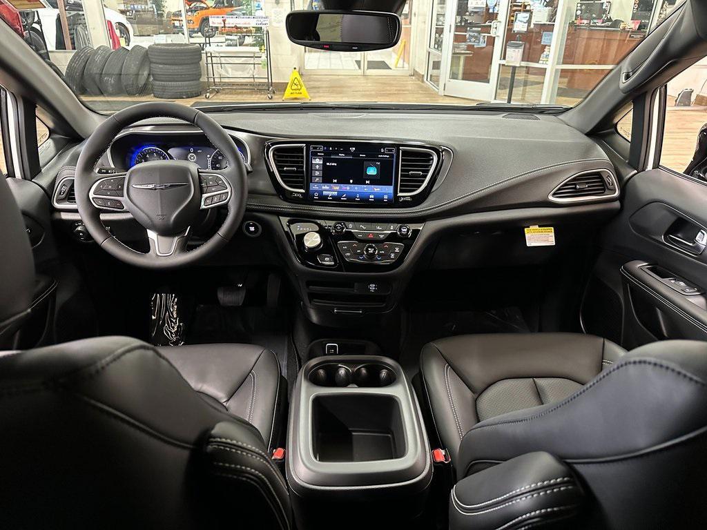 new 2026 Chrysler Pacifica car, priced at $40,073