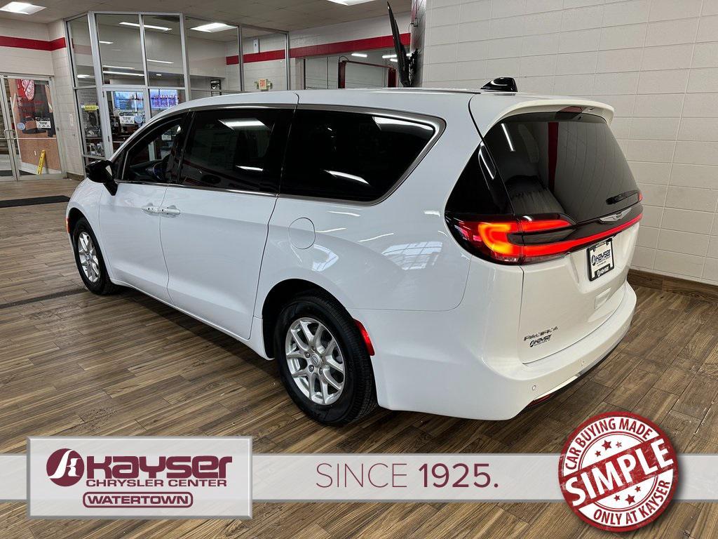 new 2026 Chrysler Pacifica car, priced at $40,073