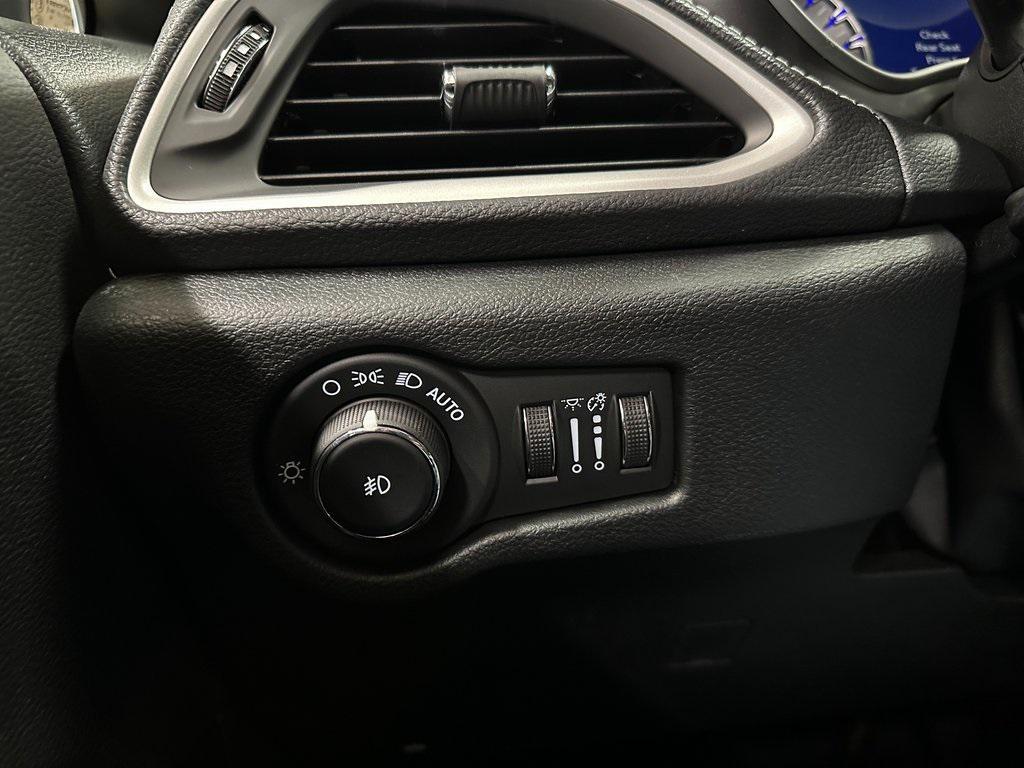 new 2026 Chrysler Pacifica car, priced at $44,995