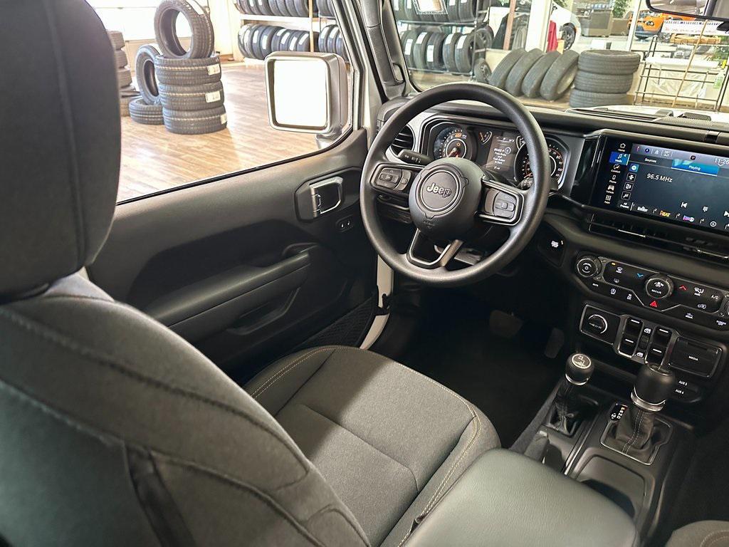 new 2026 Jeep Wrangler car, priced at $44,876