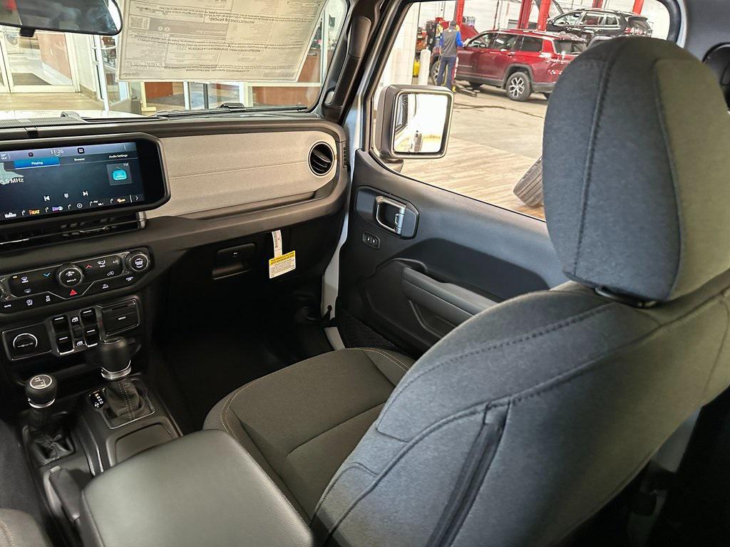 new 2026 Jeep Wrangler car, priced at $44,876