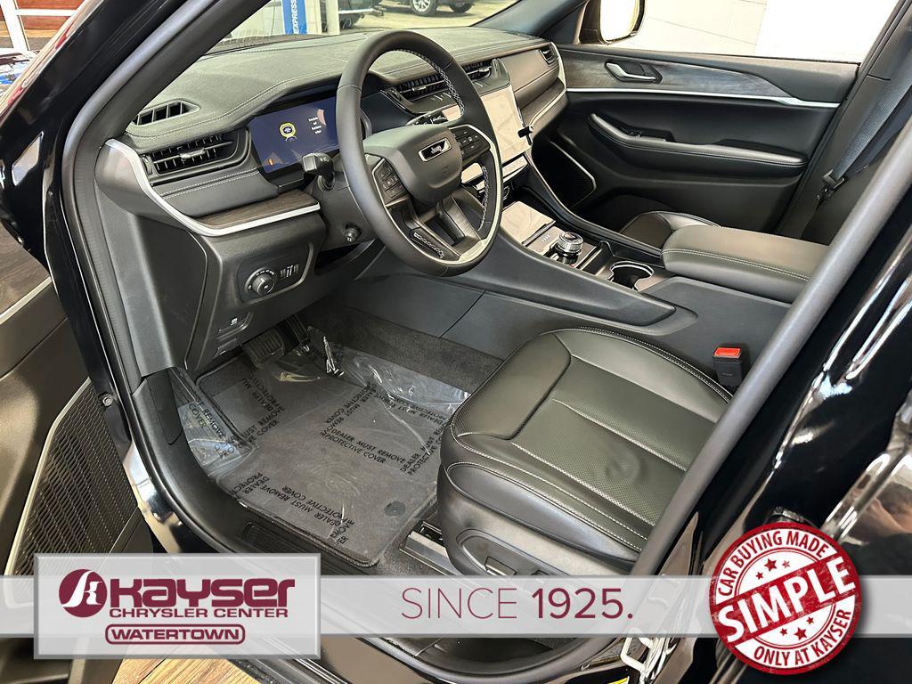 new 2026 Jeep Grand Cherokee car, priced at $47,798