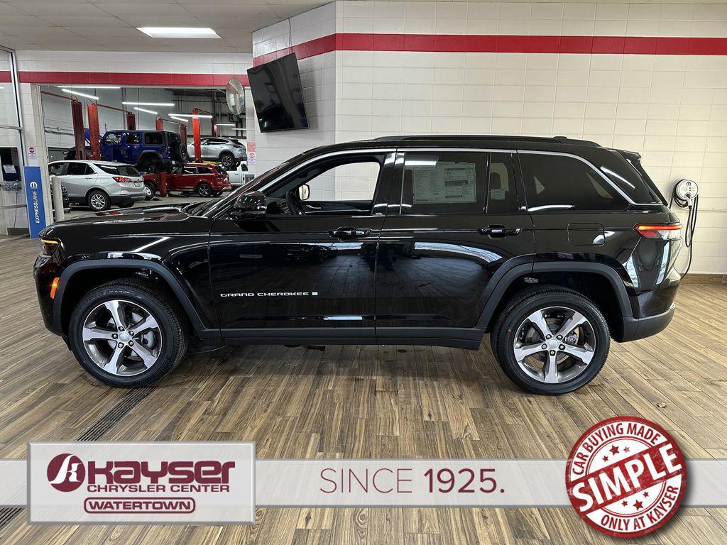 new 2026 Jeep Grand Cherokee car, priced at $47,798