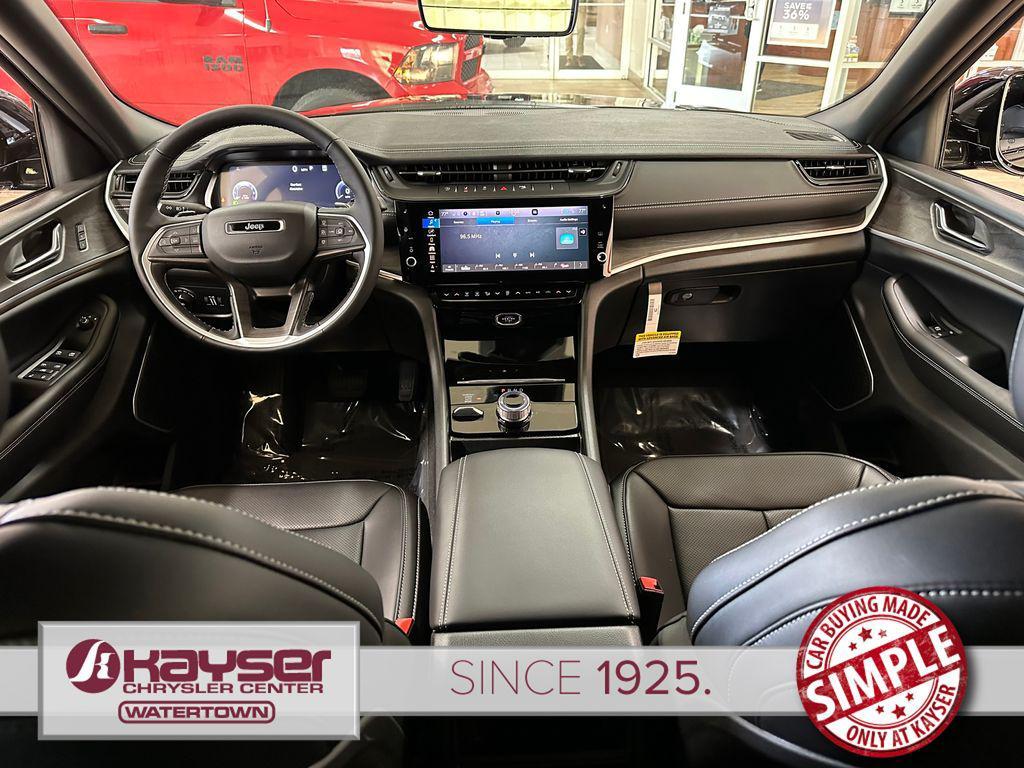 new 2026 Jeep Grand Cherokee car, priced at $47,798