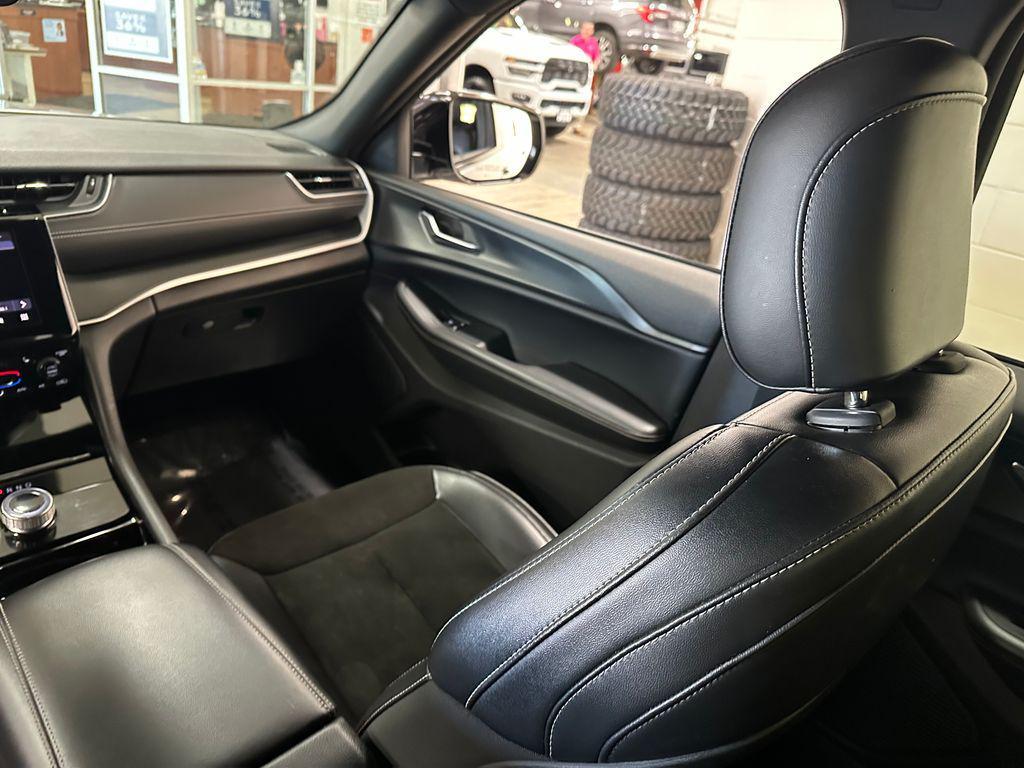 used 2023 Jeep Grand Cherokee L car, priced at $28,333