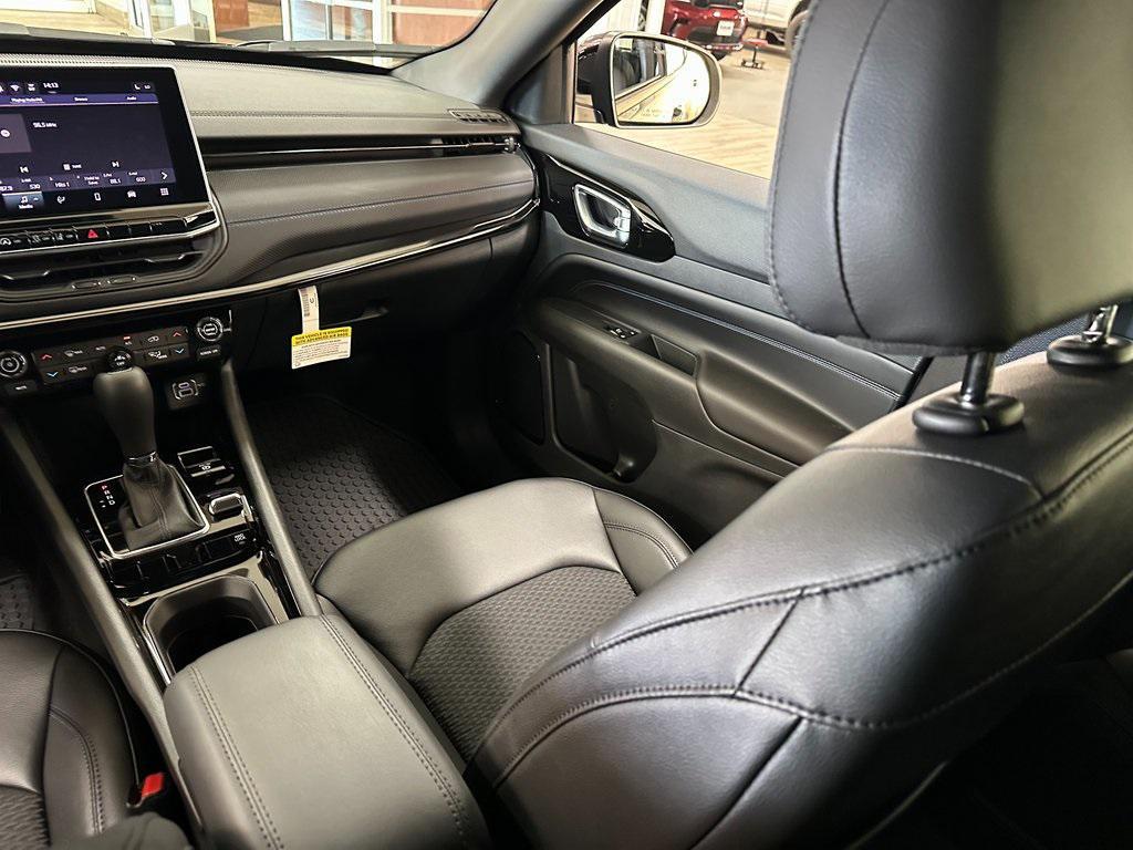 new 2026 Jeep Compass car, priced at $32,165