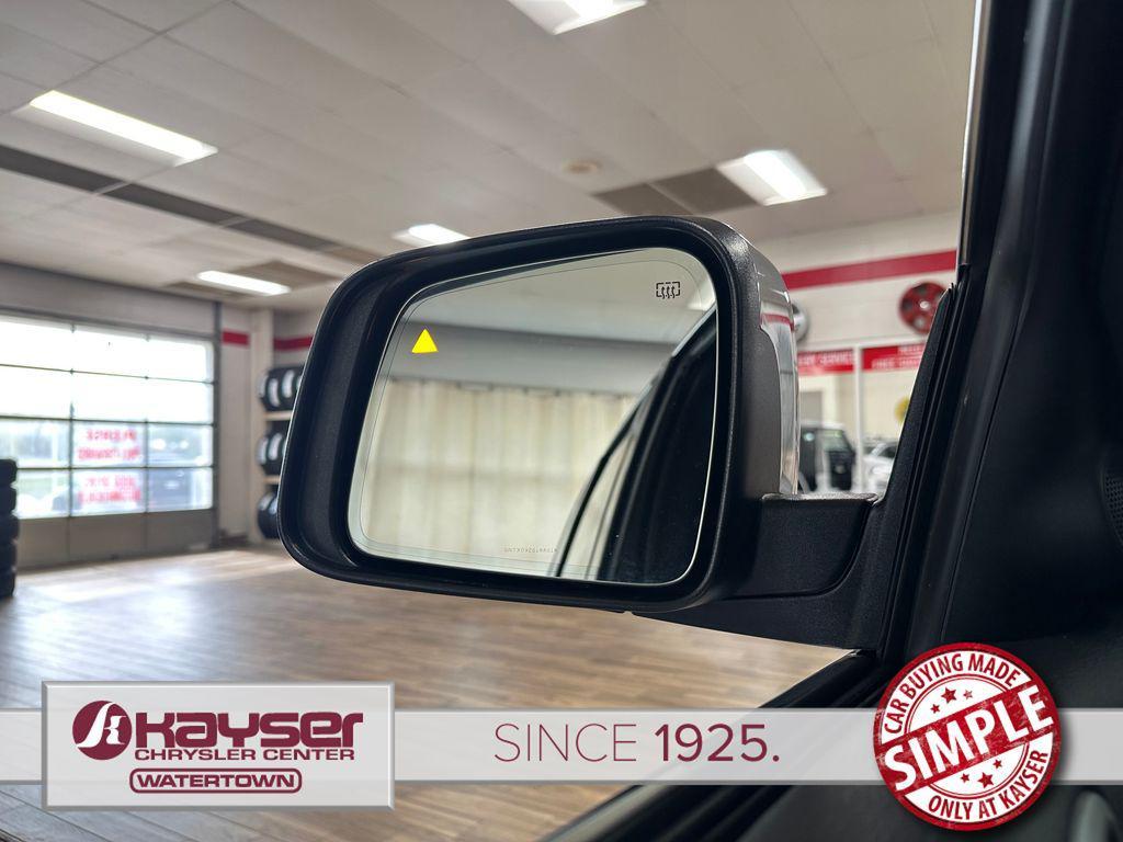used 2019 Jeep Grand Cherokee car, priced at $21,469