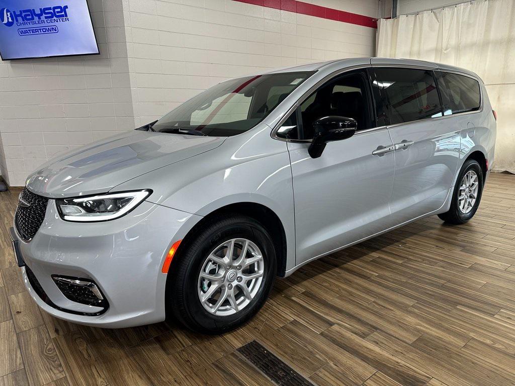 new 2026 Chrysler Pacifica car, priced at $36,880