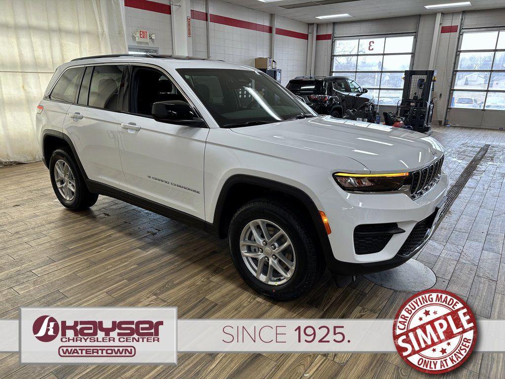 new 2026 Jeep Grand Cherokee car, priced at $42,017