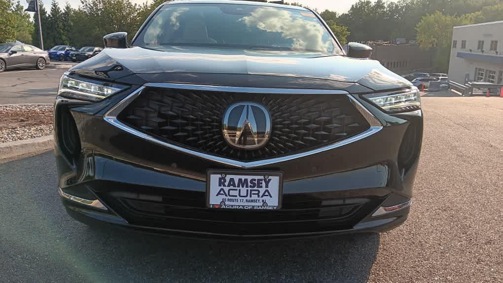 used 2023 Acura MDX car, priced at $38,995