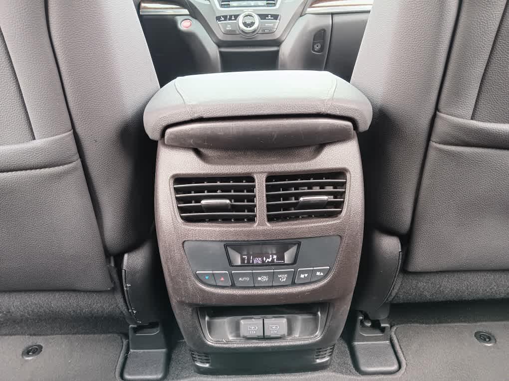 used 2019 Acura MDX car, priced at $26,995