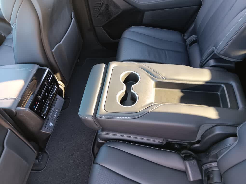 used 2024 Acura MDX car, priced at $37,794