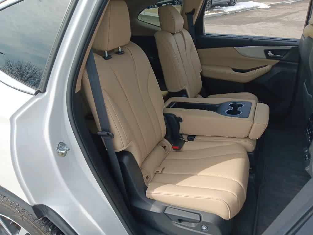 used 2023 Acura MDX car, priced at $37,995