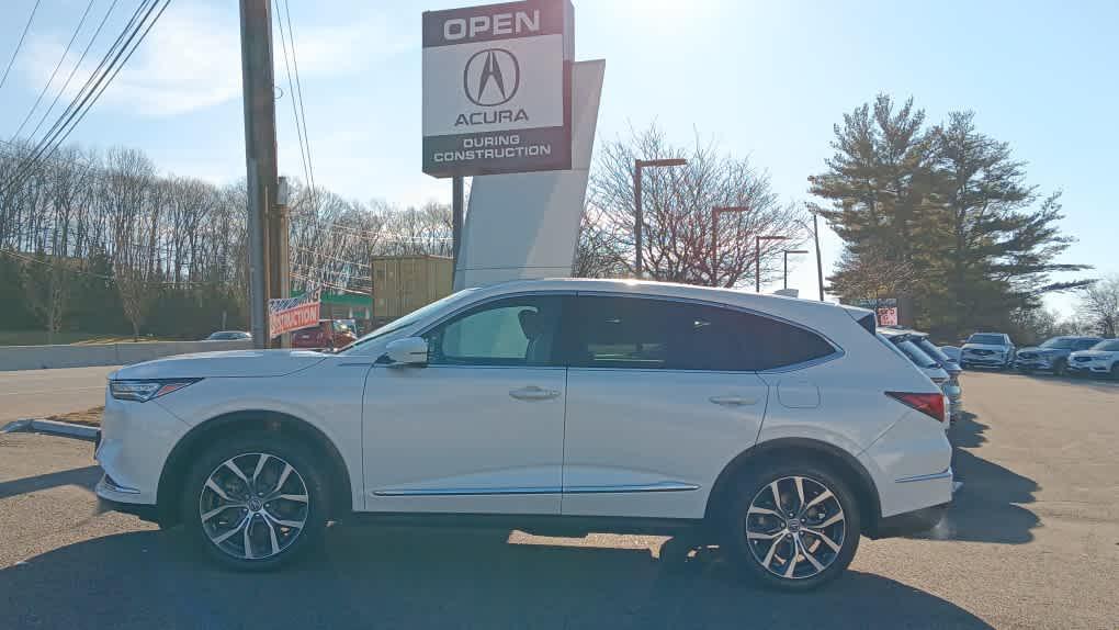 used 2023 Acura MDX car, priced at $35,995