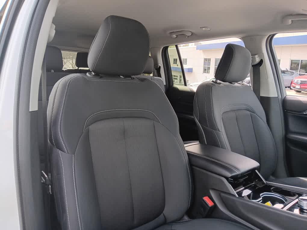 used 2023 Jeep Grand Cherokee L car, priced at $24,995