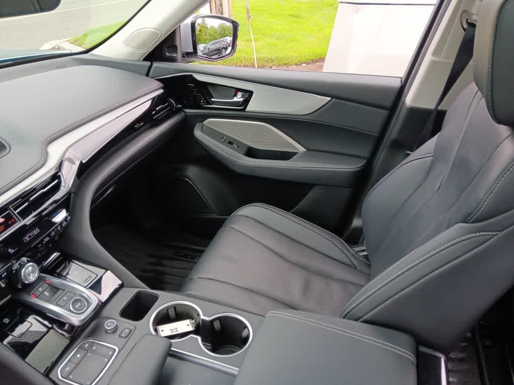 used 2023 Acura MDX car, priced at $40,795