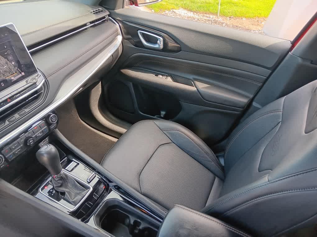 used 2022 Jeep Compass car, priced at $18,995