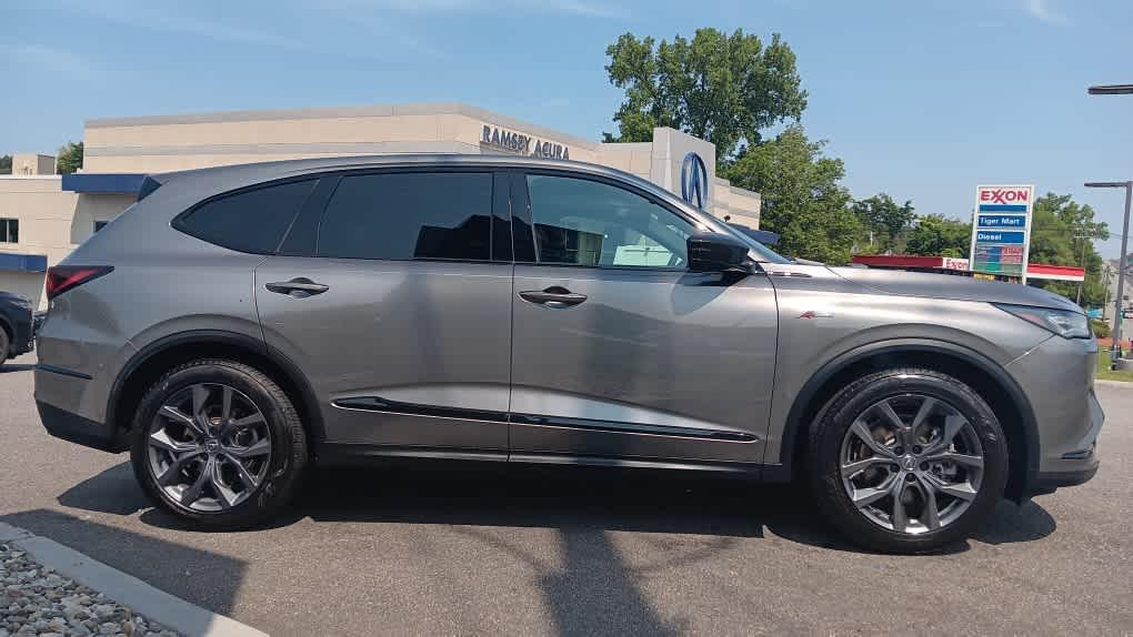 used 2023 Acura MDX car, priced at $38,995