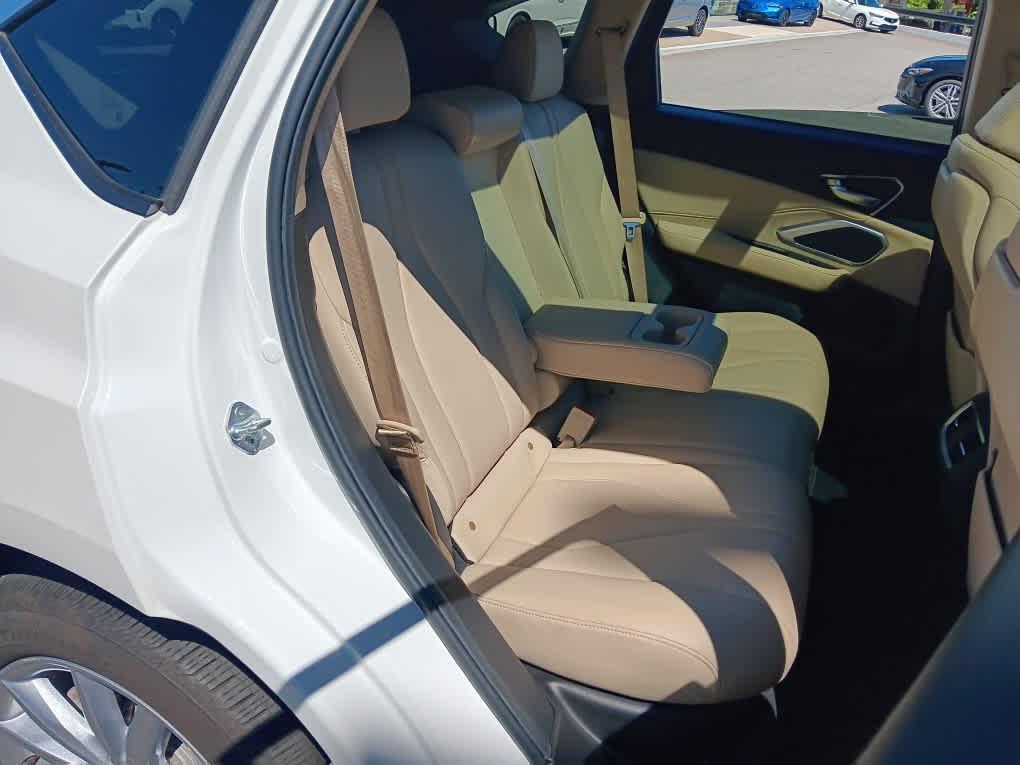 used 2023 Acura RDX car, priced at $35,294