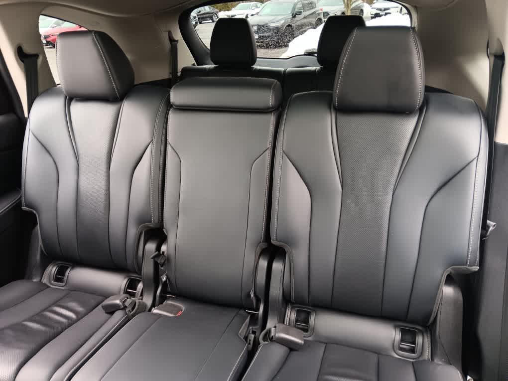 used 2023 Acura MDX car, priced at $37,495