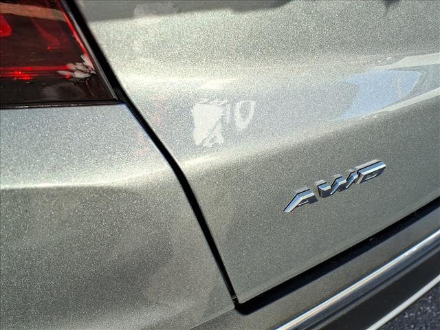 used 2023 Cadillac XT5 car, priced at $36,995