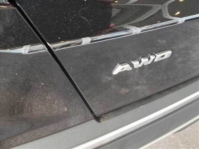 used 2022 Cadillac XT5 car, priced at $34,995