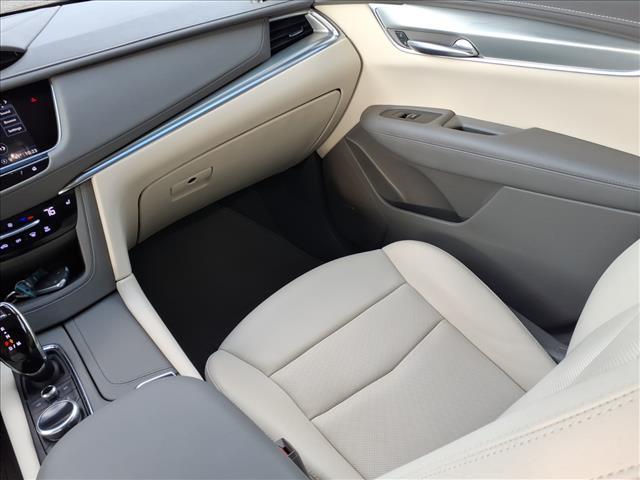 used 2022 Cadillac XT5 car, priced at $34,995