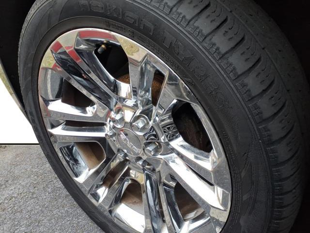 used 2020 GMC Yukon XL car, priced at $35,995