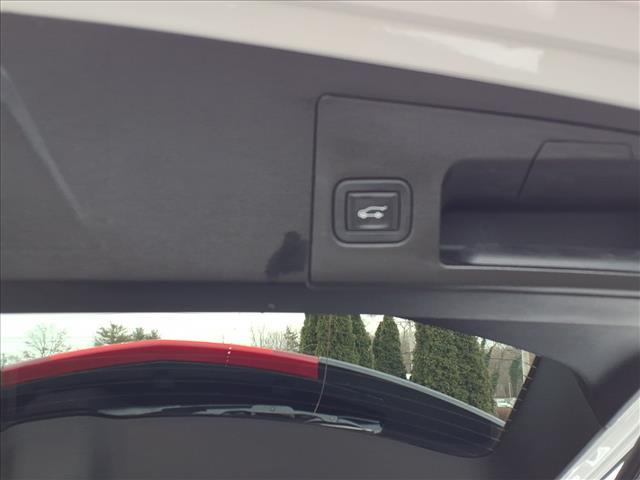 used 2023 Cadillac XT5 car, priced at $36,995