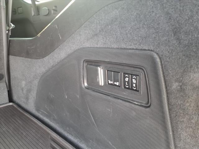 used 2021 Cadillac Escalade ESV car, priced at $71,995