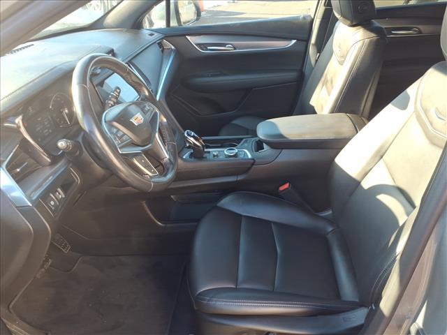 used 2023 Cadillac XT5 car, priced at $31,995