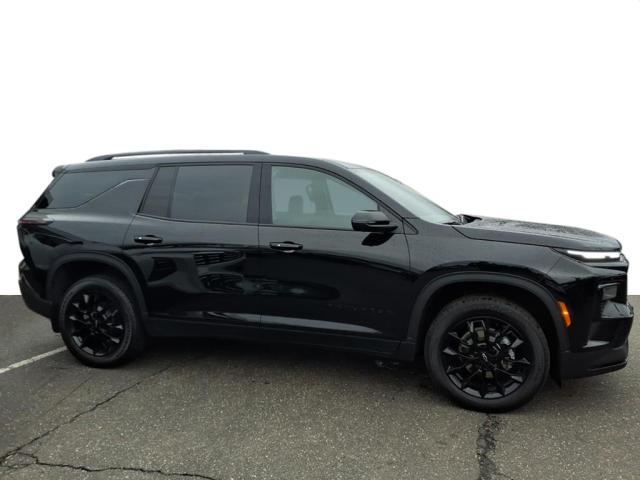 used 2024 Chevrolet Traverse car, priced at $36,995