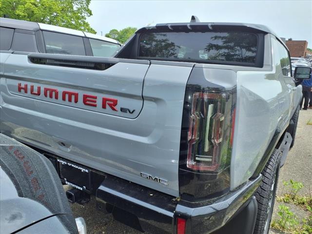 new 2025 GMC HUMMER EV Pickup car, priced at $118,660