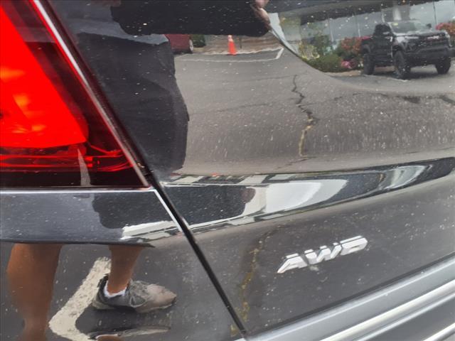 used 2024 Cadillac XT5 car, priced at $43,995