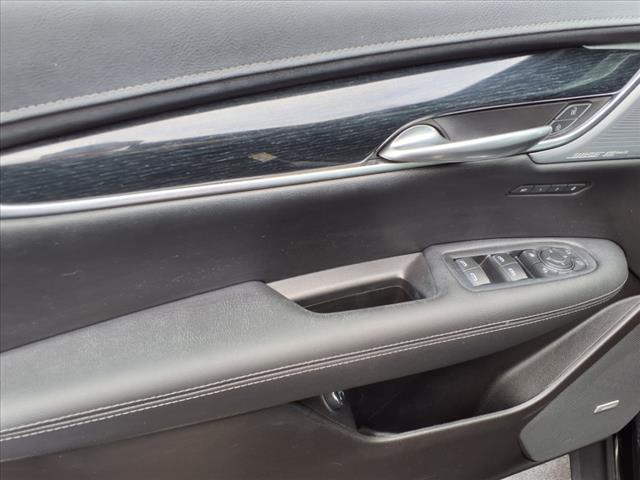 used 2024 Cadillac XT5 car, priced at $43,995