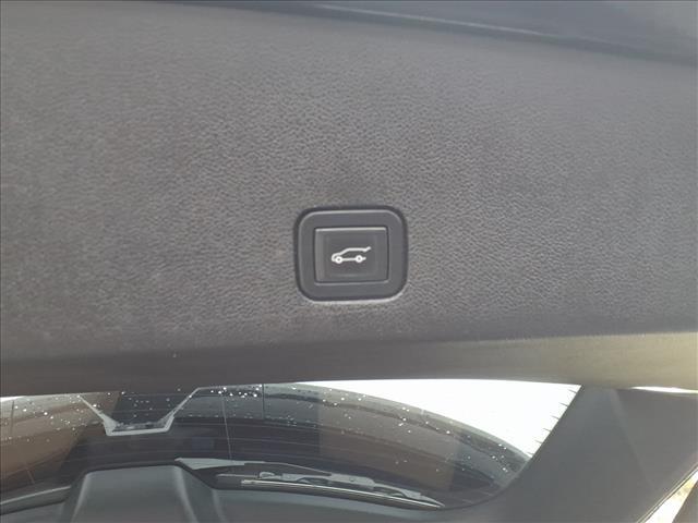 used 2023 Cadillac XT6 car, priced at $46,995