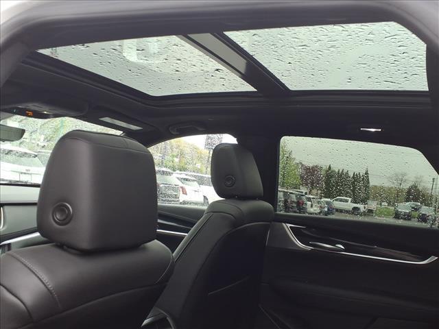 used 2023 Cadillac XT5 car, priced at $36,995