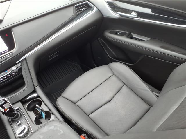 used 2024 Cadillac XT5 car, priced at $39,995