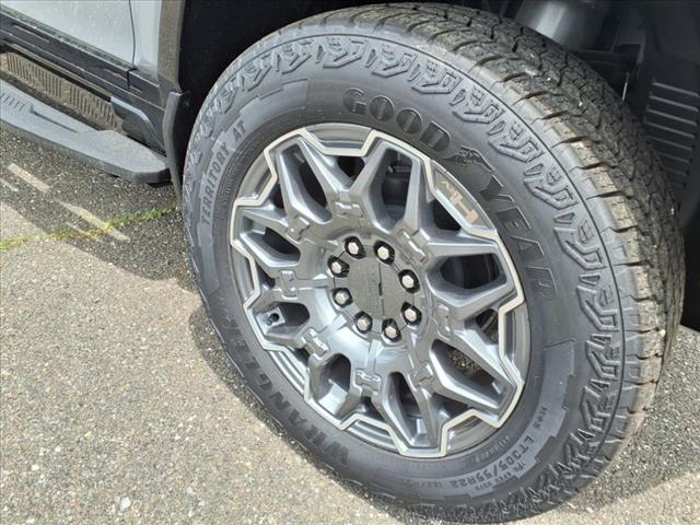 new 2025 GMC HUMMER EV Pickup car, priced at $109,415