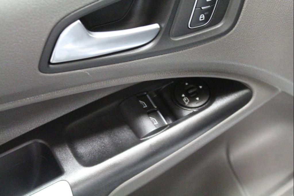 used 2022 Ford Transit Connect car, priced at $32,995