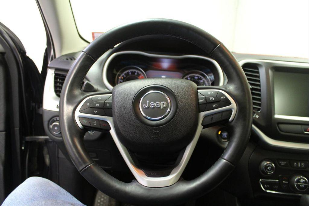 used 2016 Jeep Cherokee car, priced at $12,995