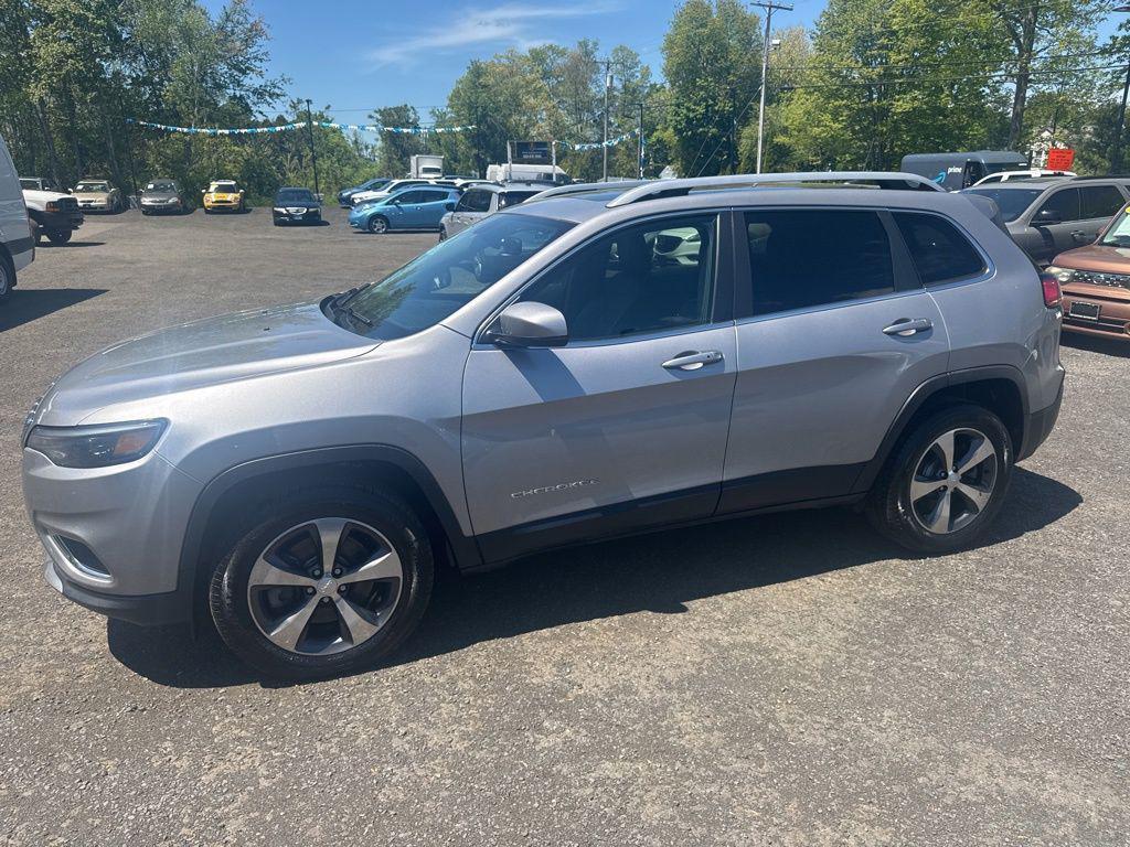 used 2019 Jeep Cherokee car, priced at $14,799