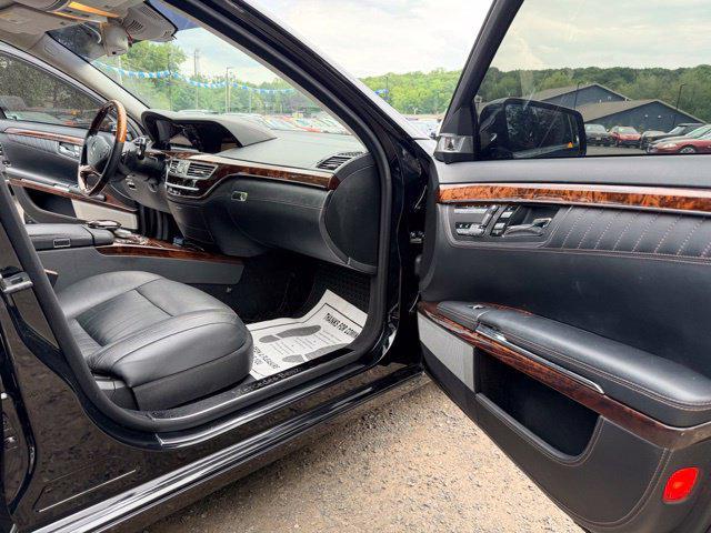 Mercedes-Benz S-Class view 38