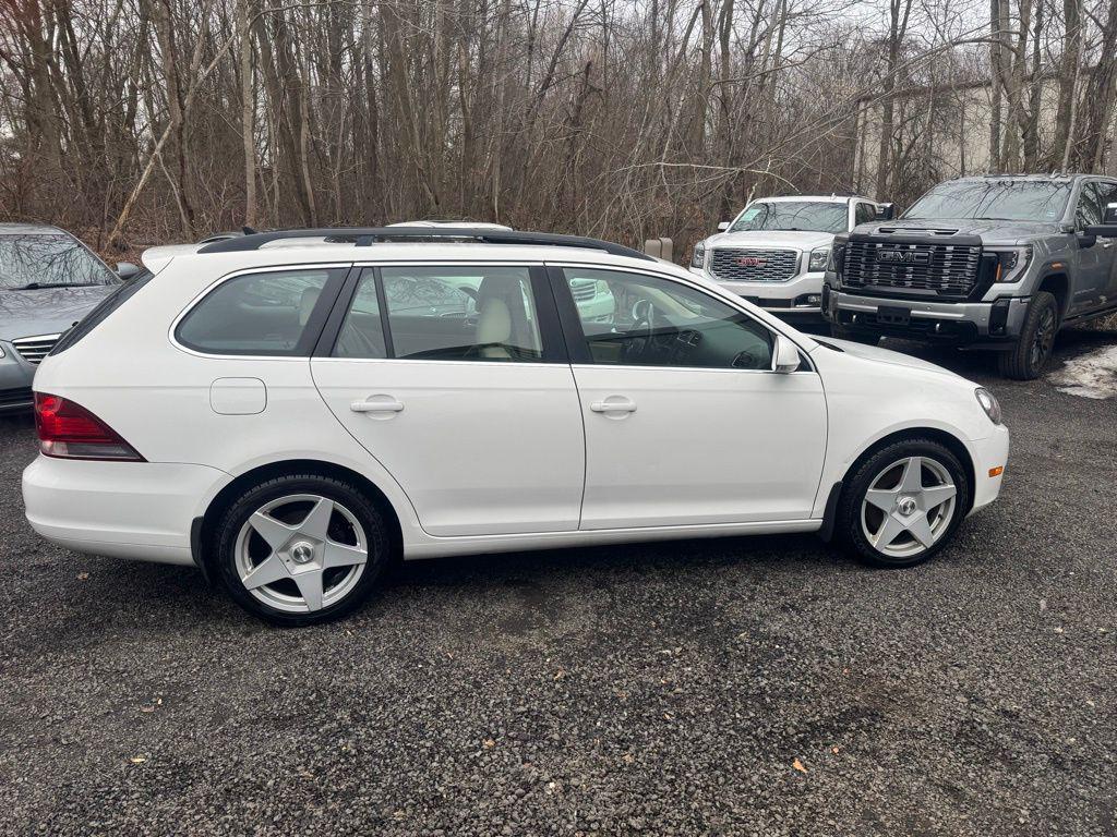 used 2014 Volkswagen Jetta SportWagen car, priced at $9,388
