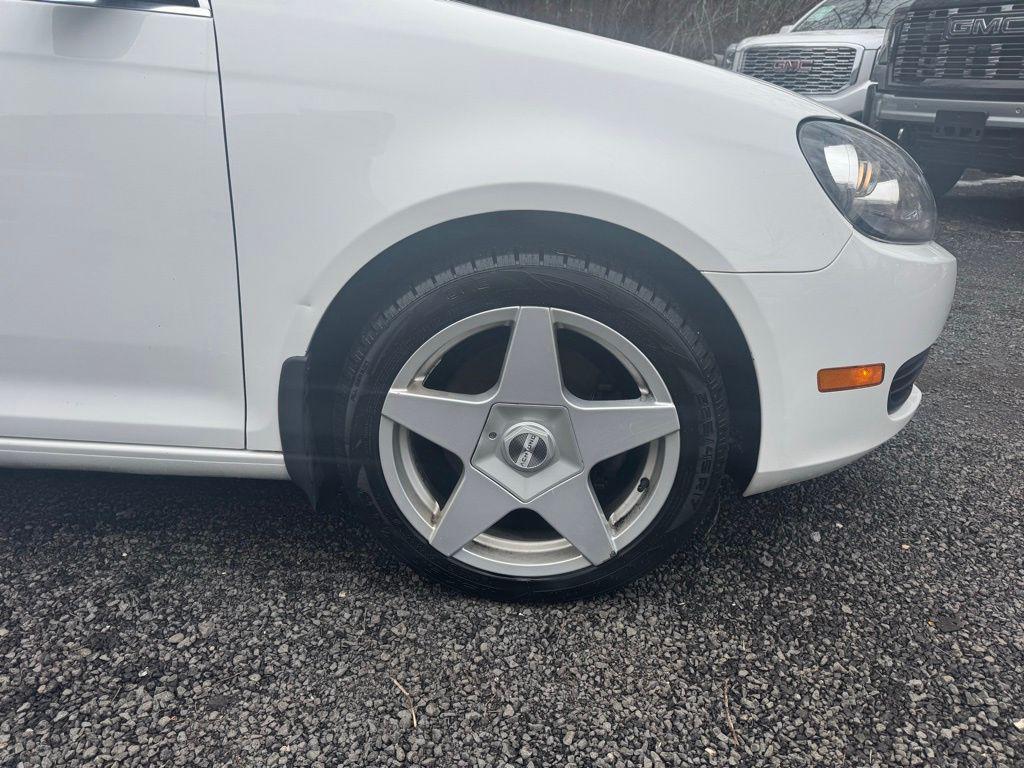 used 2014 Volkswagen Jetta SportWagen car, priced at $9,388