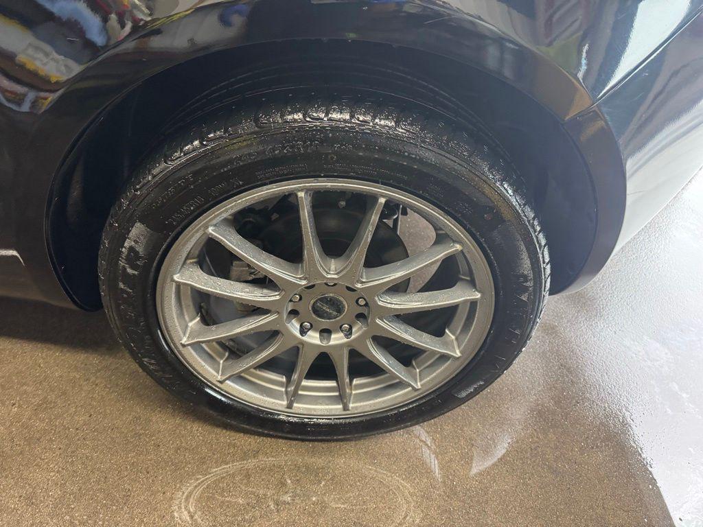 used 2007 Pontiac Solstice car, priced at $9,498