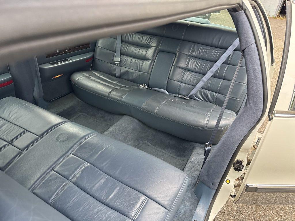 used 1995 Cadillac Fleetwood car, priced at $10,797