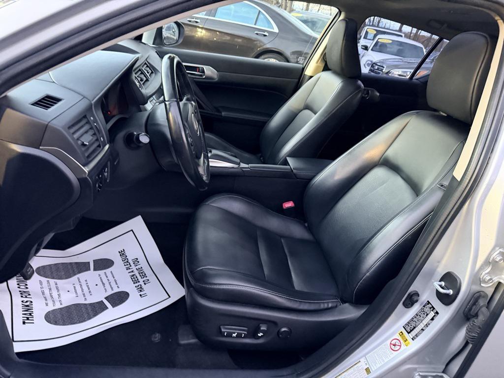 used 2015 Lexus CT 200h car, priced at $9,990