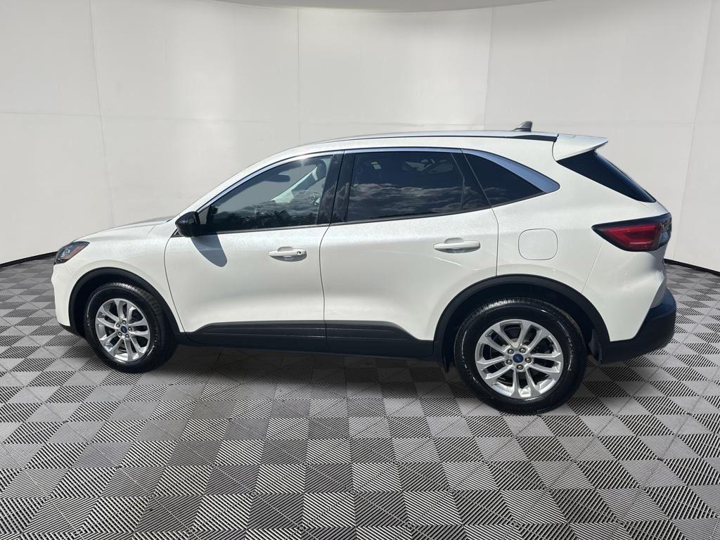used 2022 Ford Escape car, priced at $15,797
