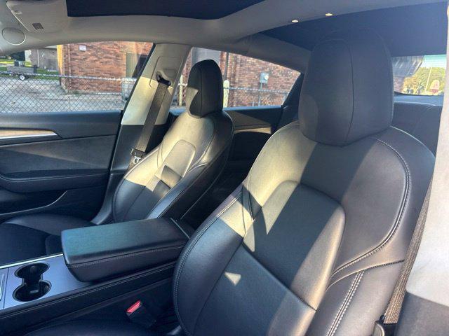Tesla Model 3 view 10